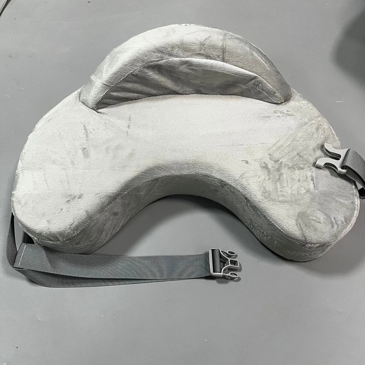 U-Shaped Nursing & Breastfeeding Pillow